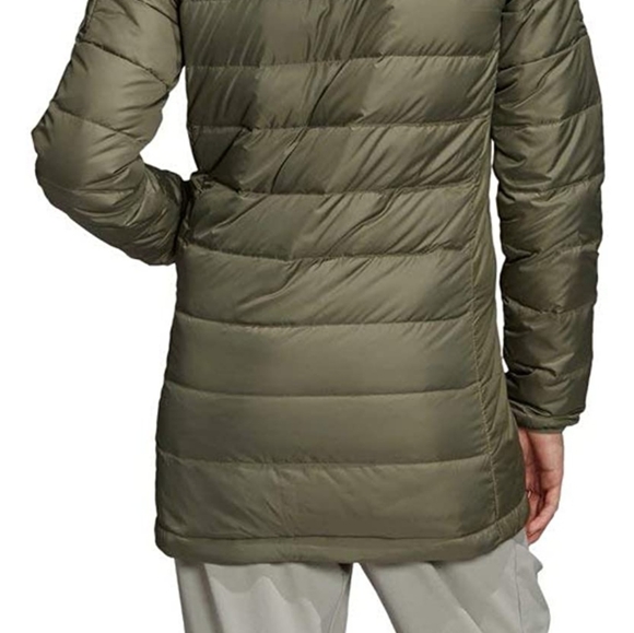 ❌SOLD In another platform❌Adidas Puffer jacket - Picture 2 of 7